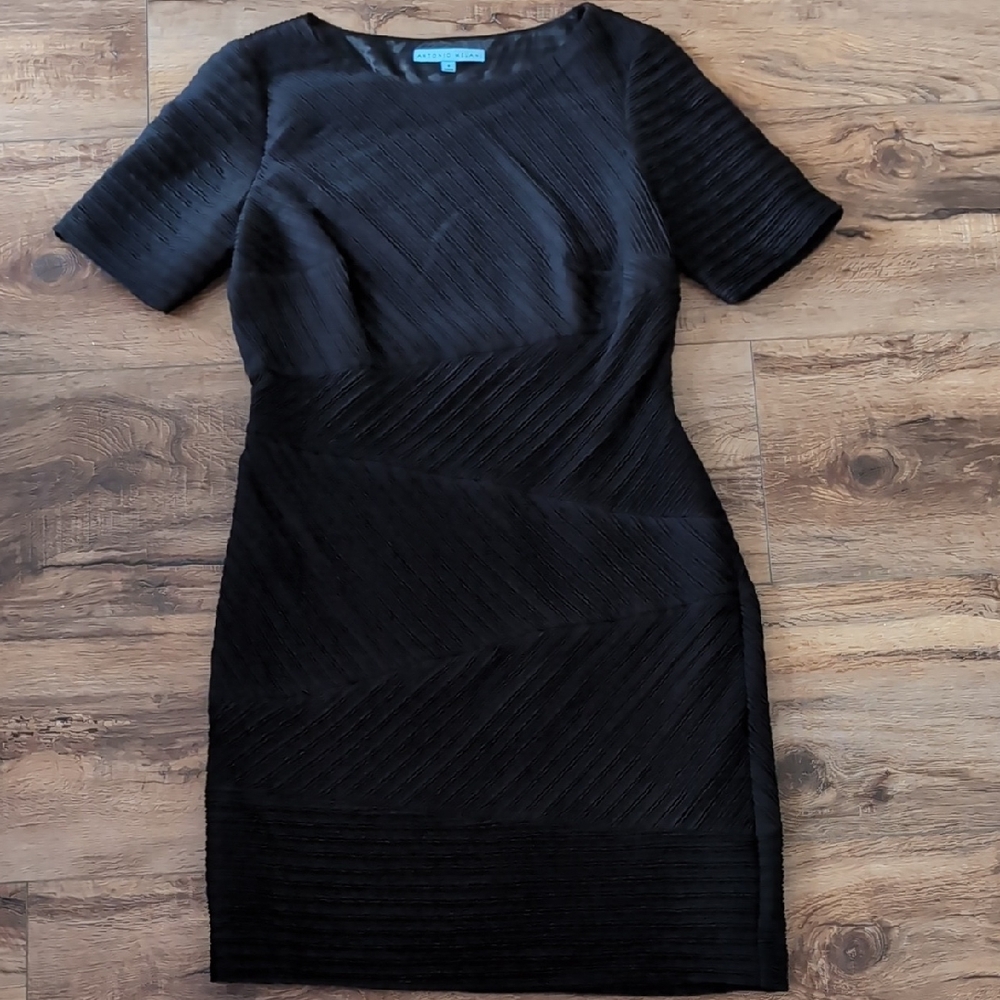 Antonio Melani Black Short-Sleeve Textured Sheath Midi Dress